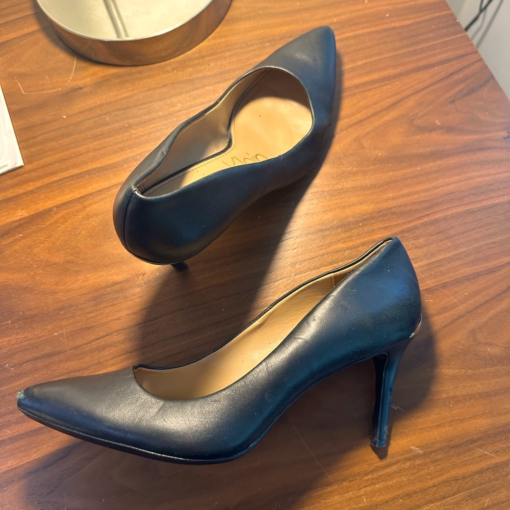 Black leather heels, 7.5, Calvin Klein